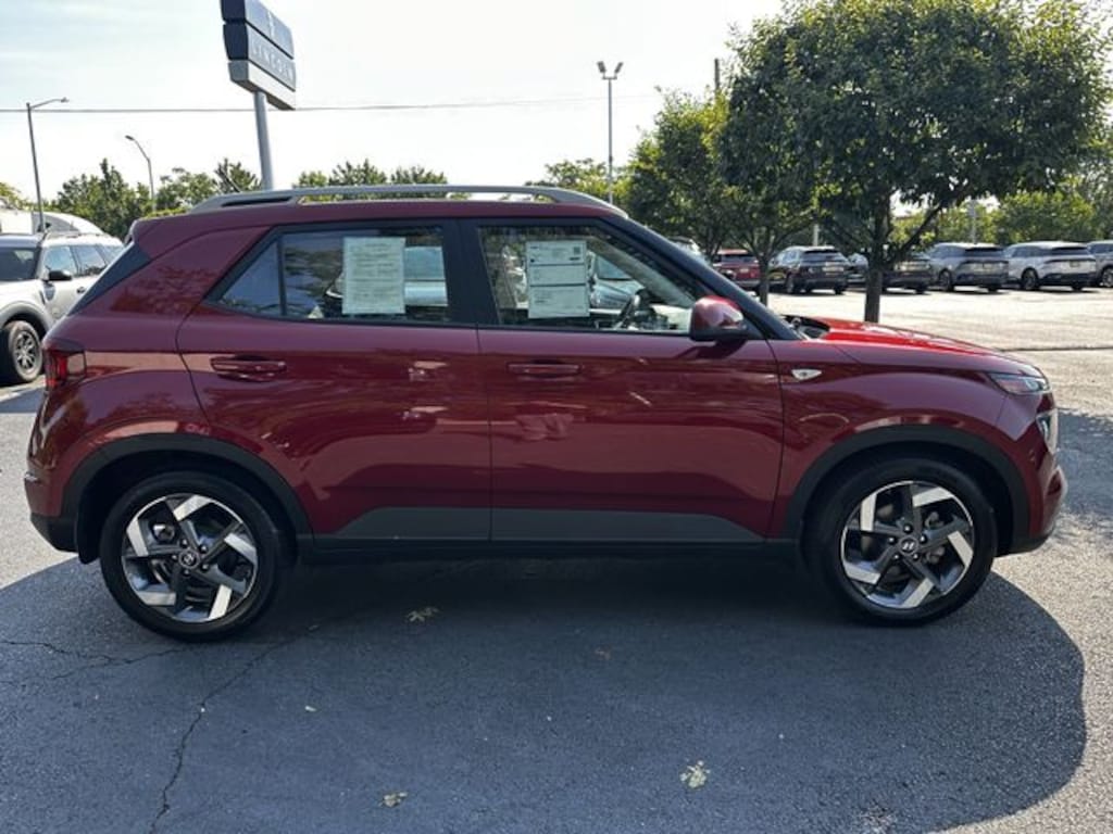 Certified 2023 Hyundai Venue SEL SUV
