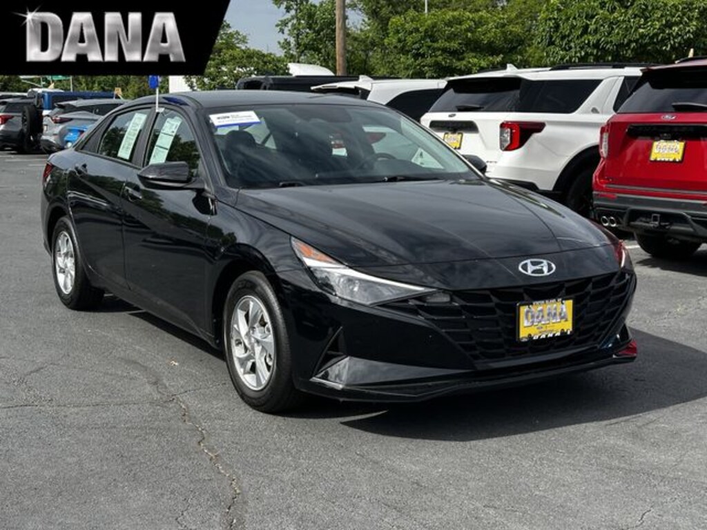Certified 2023 Hyundai Elantra SE Sedan