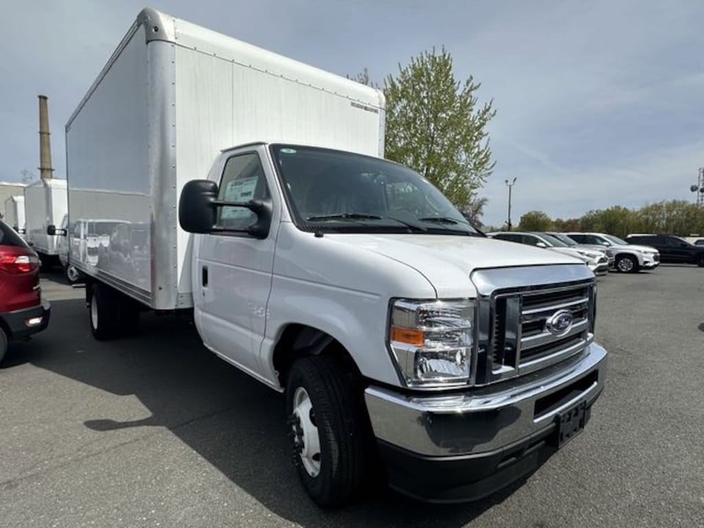 New 2024 Ford E-450 Cutaway 16 FT DURAMAG BOX W/ REAR ROLL UP DOOR Aluminum