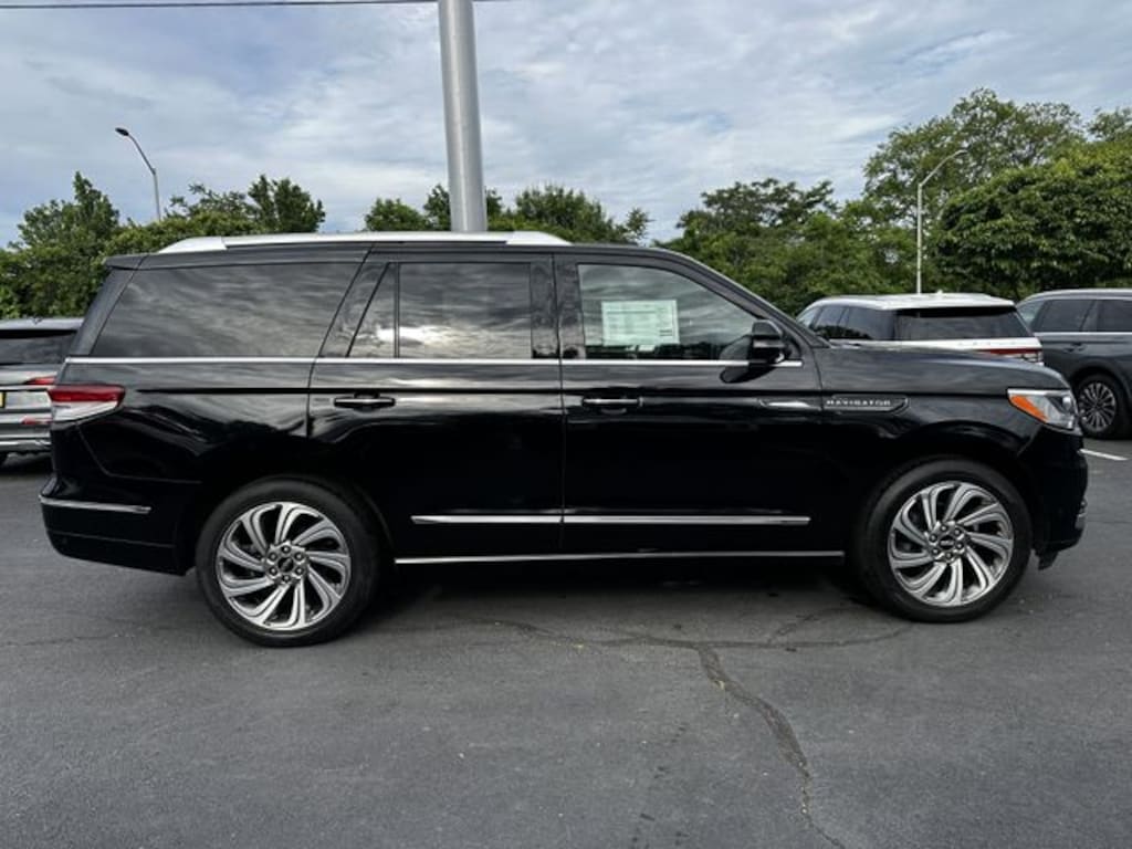 Certified 2023 Lincoln Navigator Reserve SUV