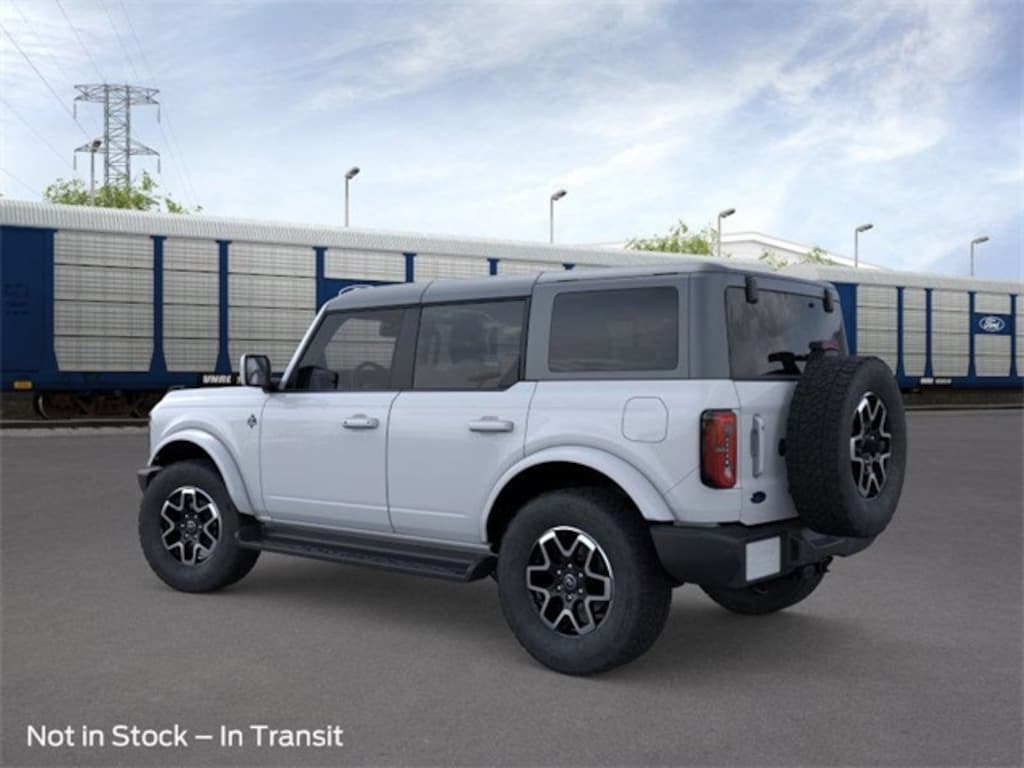 New 2025 Ford Bronco Outer Banks SUV