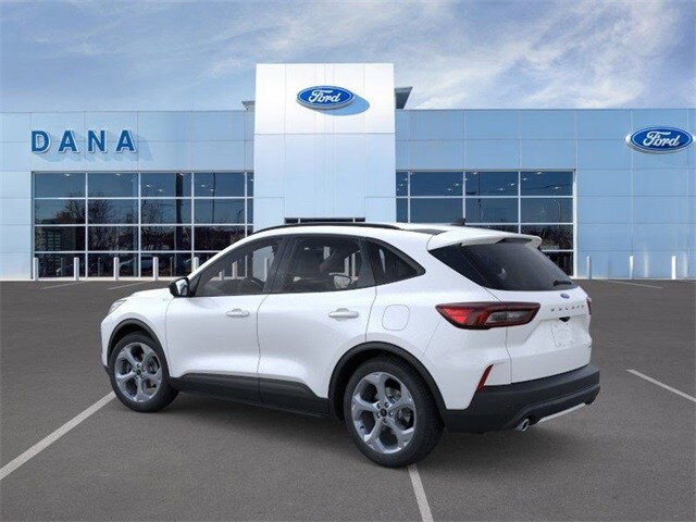 2025 Ford Escape ST-Line photo 4