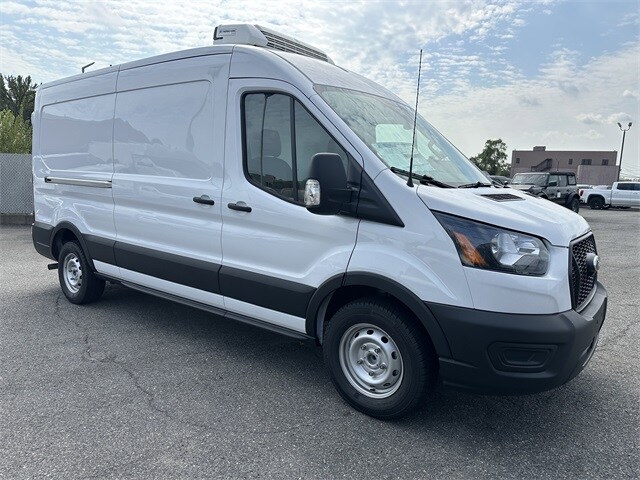 2025 Ford Transit photo 4