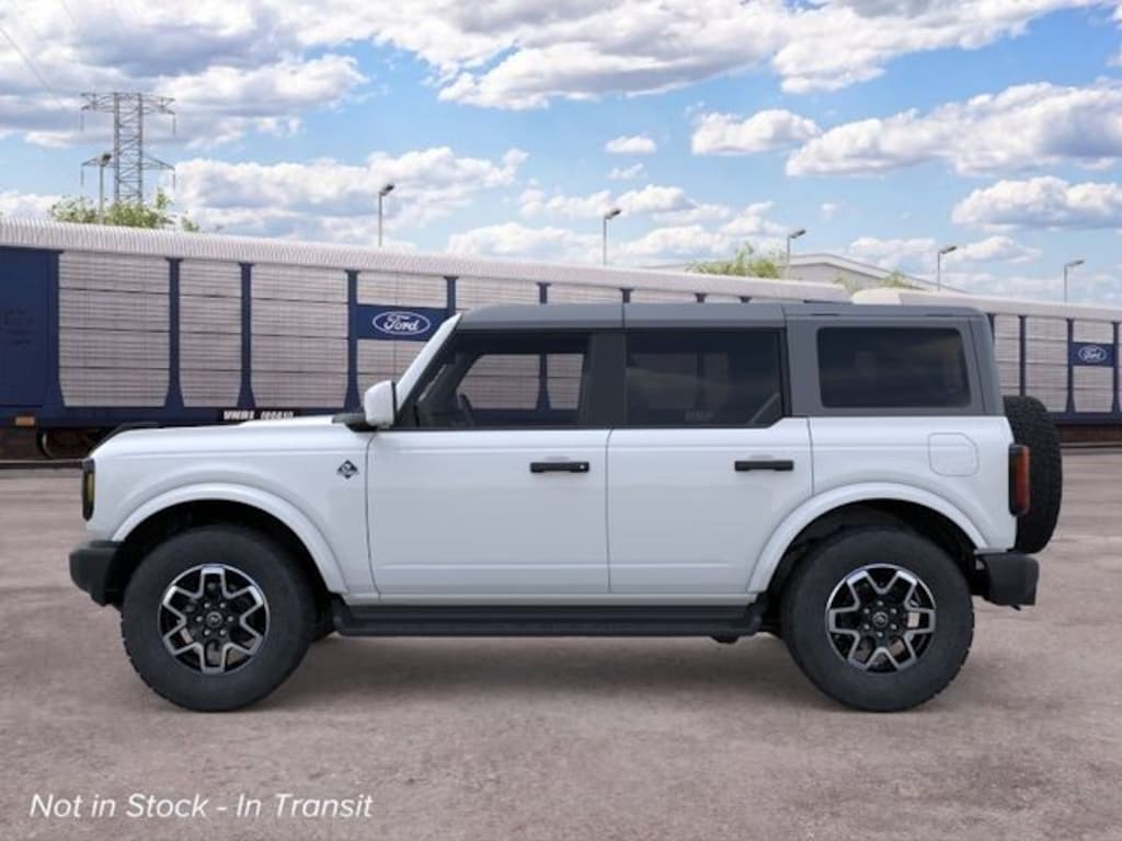 New 2026 Ford Bronco Outer Banks SUV