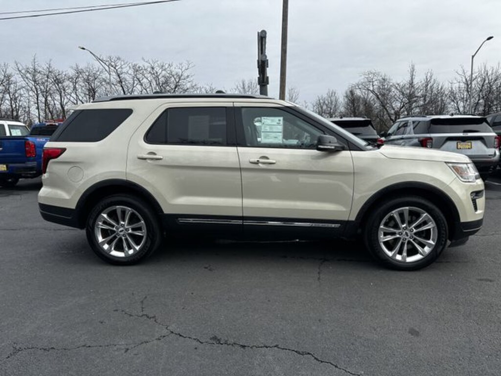 Certified 2018 Ford Explorer XLT SUV