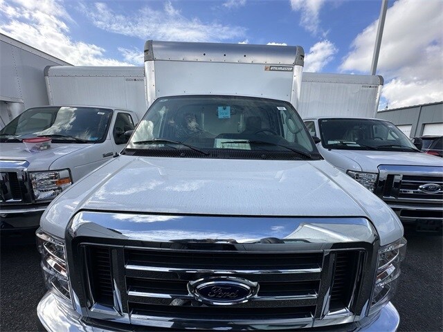 2024 Ford E-350 photo 2