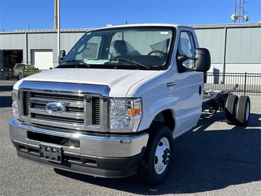 New 2024 Ford E450 Cutaway For Sale at Dana Ford VIN 1FDXE4FN3RDD22966