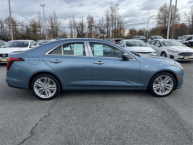 2023 Cadillac CT4 Premium Luxury photo 3