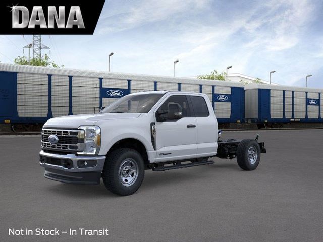 2026 Ford F-350 Chassis Chassis 