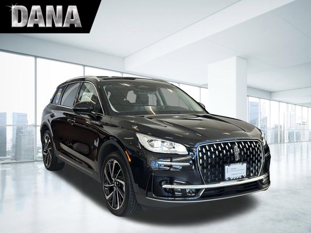2023 Lincoln Corsair Reserve AWD's photo