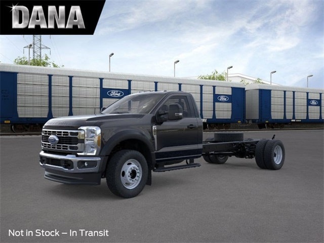 2026 Ford F-550 Super Duty Chassis Cab XL's photo