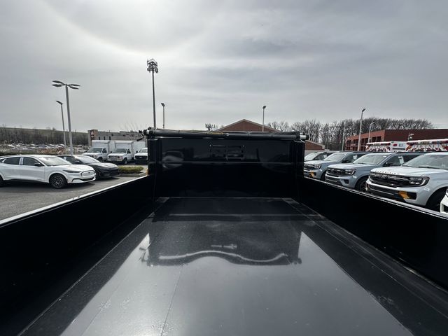 2024 Ford F-600 Super Duty Chassis Cab XL - Photo 36