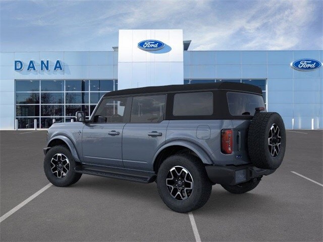 2025 Ford Bronco Outer Banks photo 4