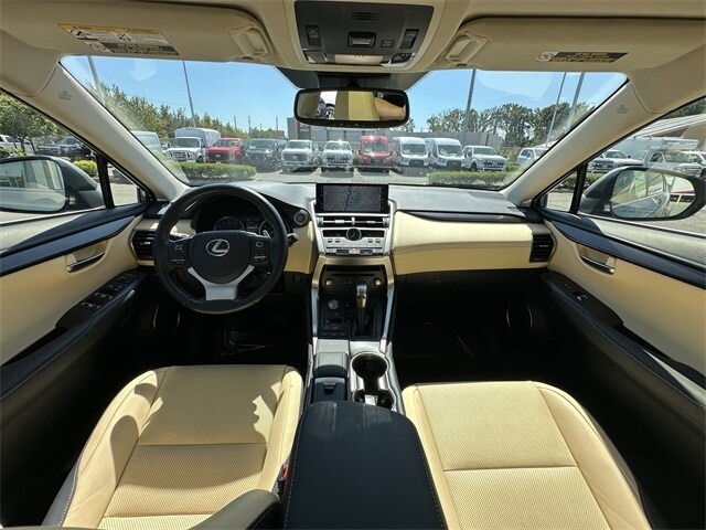 2021 Lexus NX 300 photo 3