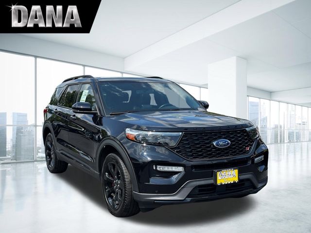 2023 Ford Explorer SUV 