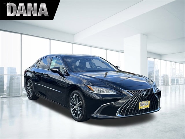 2022 Lexus ES 350's photo