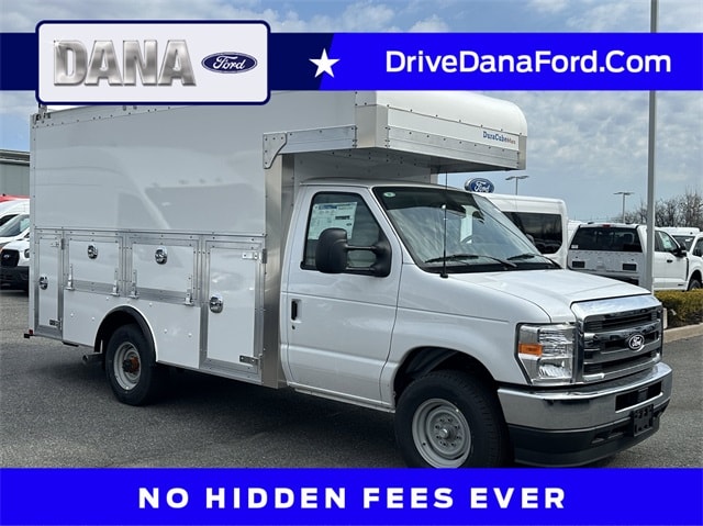 2026 Ford E-350 Cutaway Cab/Chassis 