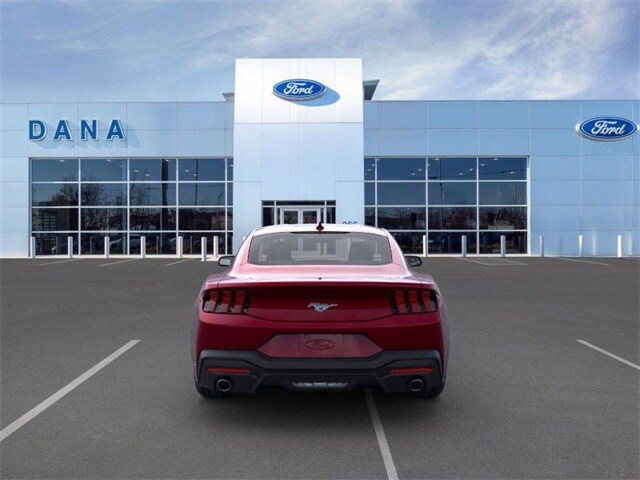 2025 Ford Mustang EcoBoost photo 4