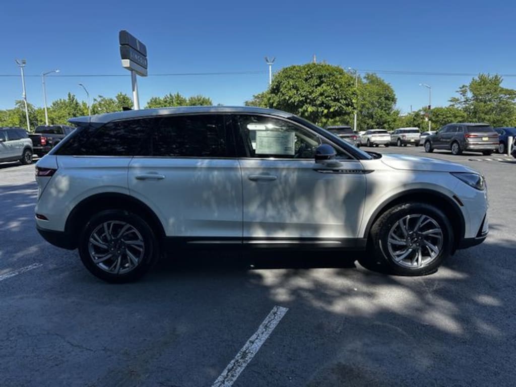 Certified 2023 Lincoln Corsair Standard SUV