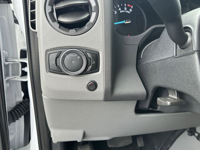 2026 Ford E-Series Cutaway Base - Photo 47