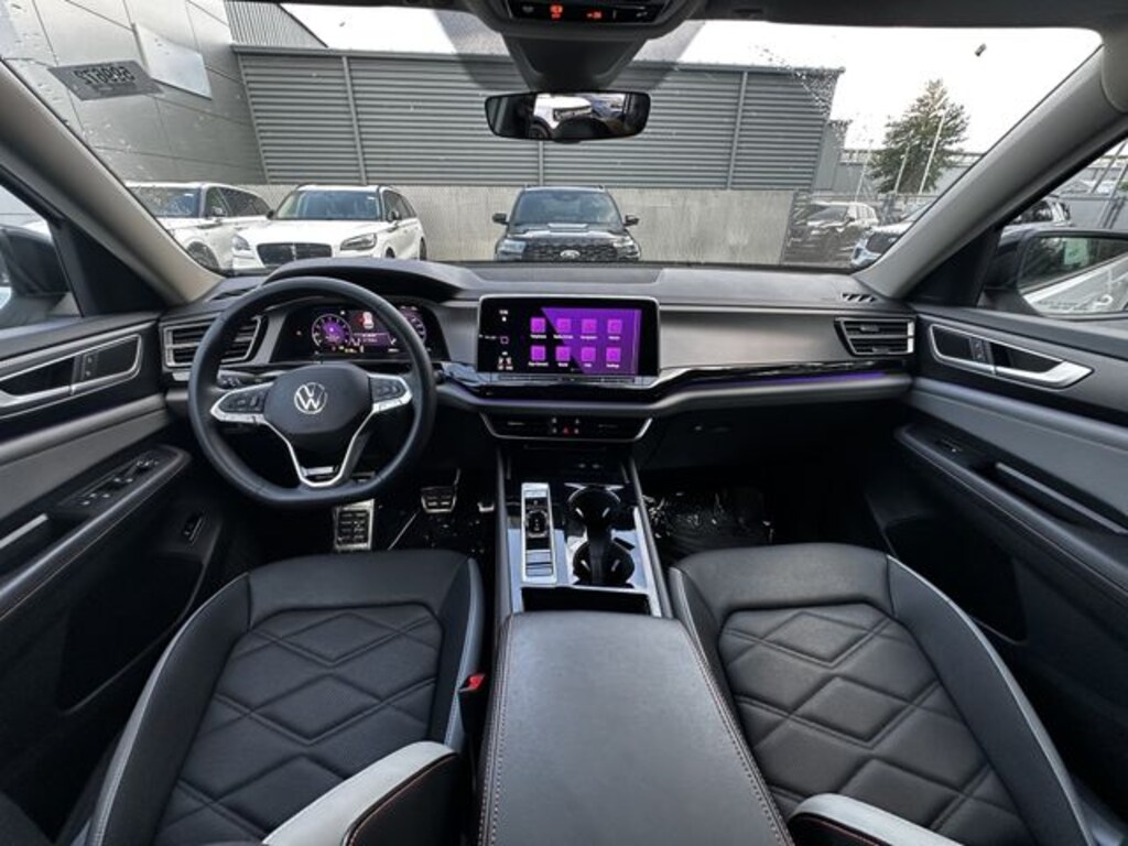Certified 2024 Volkswagen Atlas 2.0T Peak Edition SE w/Technology SUV