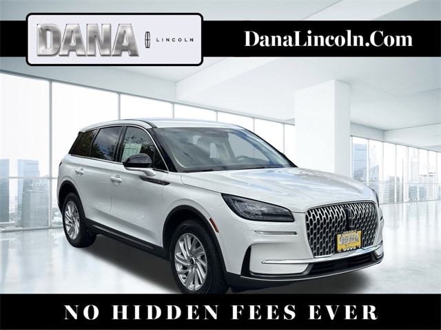 2023 Lincoln Corsair Base's photo