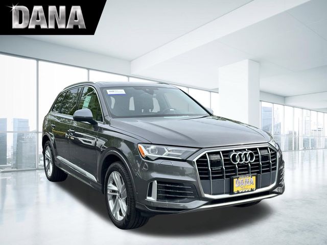 2022 Audi Q7 55 Premium Plus quattro Tiptronic's photo