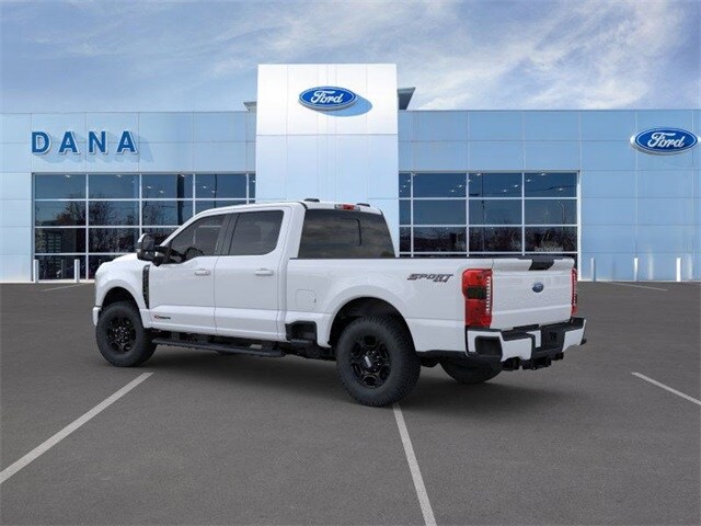 2024 Ford F-250 XLT photo 4