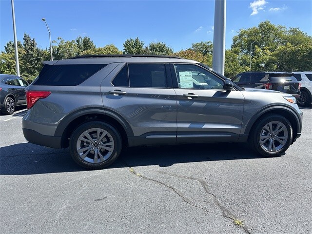 2024 Ford Explorer XLT photo 4