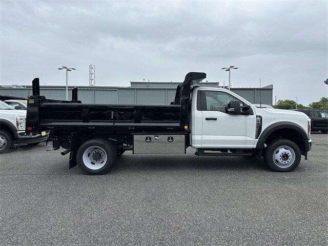 2024 Ford F-550 XL photo 4