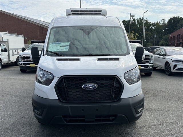 2025 Ford Transit photo 2
