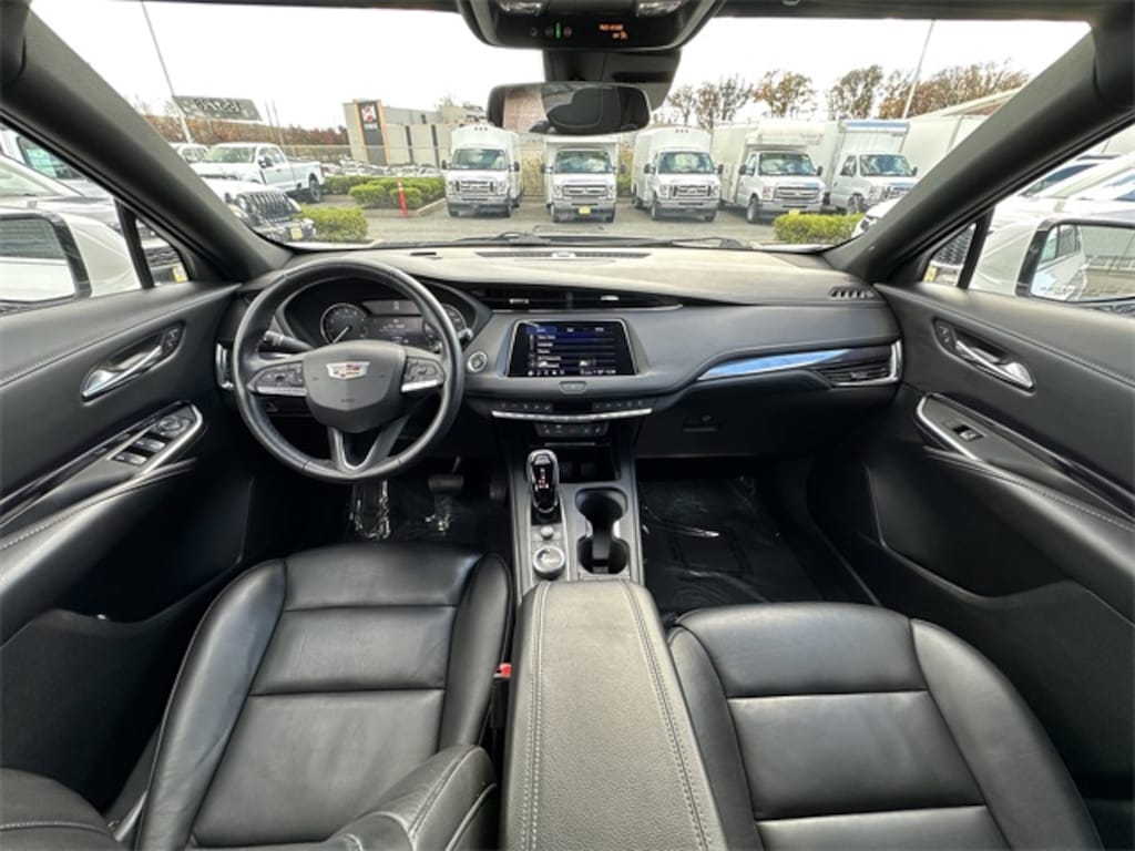 Certified 2022 CADILLAC XT4 Luxury SUV