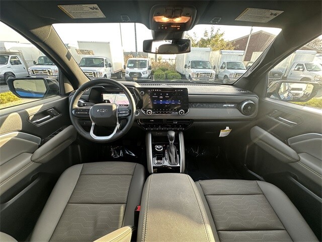 2024 Chevrolet Colorado ZR2 photo 2