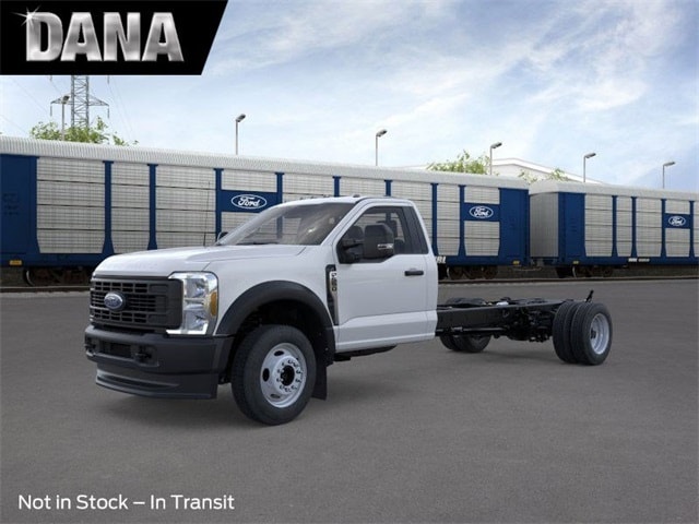2026 Ford F-550 Super Duty Chassis Cab XL's photo