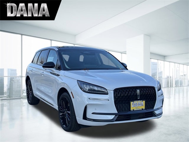 2023 Lincoln Corsair Base