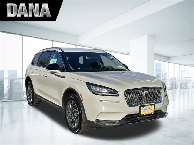 2022 Lincoln Corsair Base