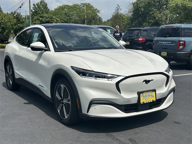 Certified 2021 Ford Mustang Mach-E Select AWD with VIN 3FMTK1SS8MMA41499 for sale in Staten Island, NY