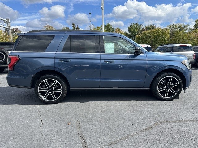 2019 Ford Expedition Limited photo 2
