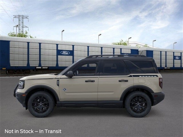 2025 Ford Bronco Sport Outer Banks photo 2