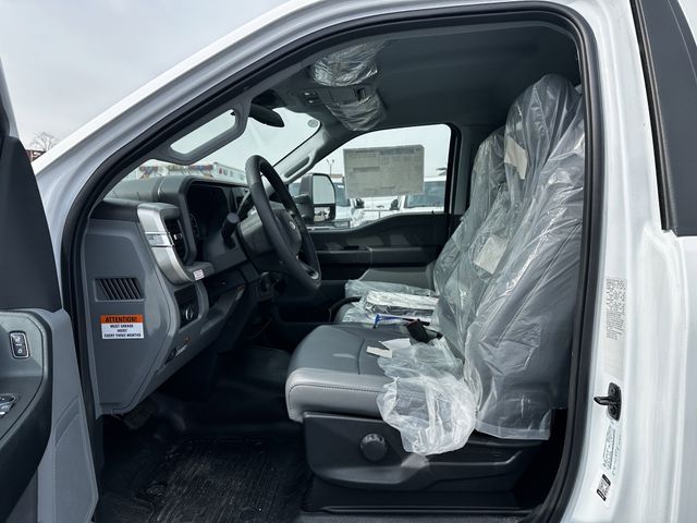 2024 Ford F-600 Super Duty Chassis Cab XL - Photo 13