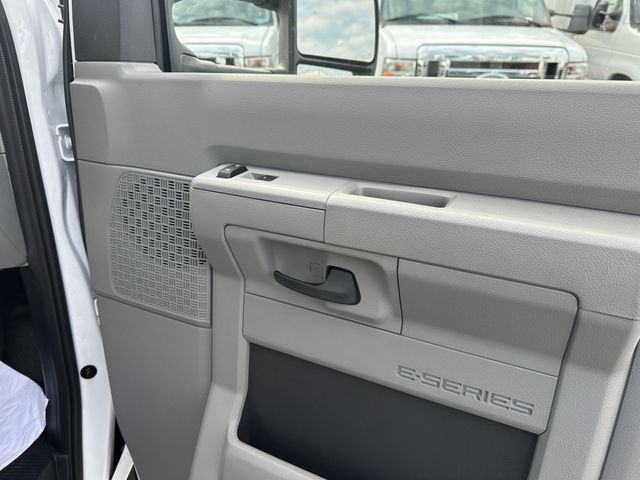 2026 Ford E-Series Cutaway Base - Photo 48