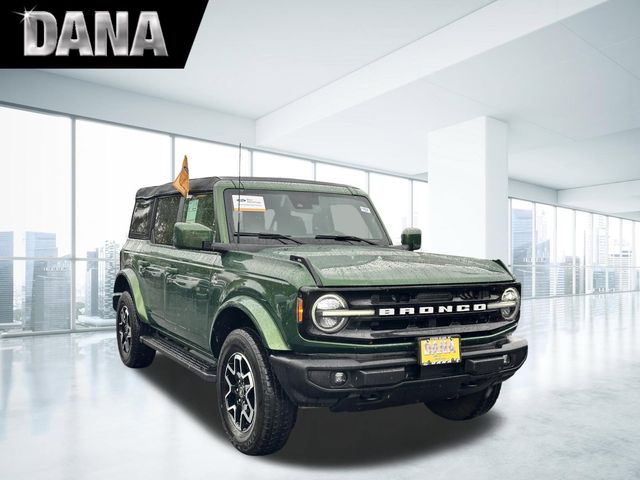 2024 Ford Bronco Outer Banks 4x4's photo