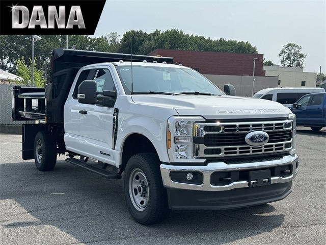 2024 Ford F-350 Super Duty Chassis Cab