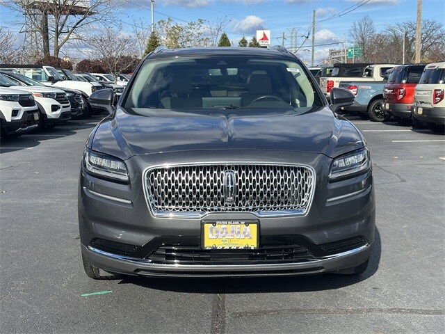 2022 Lincoln Nautilus Reserve photo 2