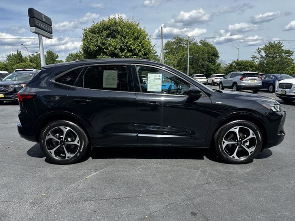 Certified 2023 Ford Escape ST-Line Select SUV