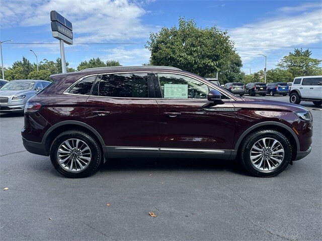 2023 Lincoln Nautilus Standard photo 4