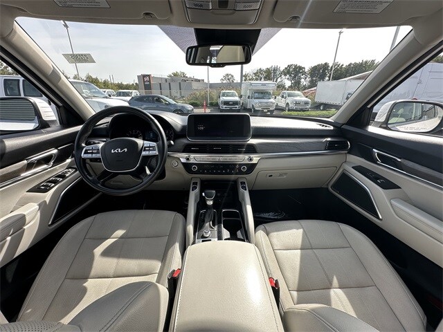 2022 Kia Telluride EX photo 3