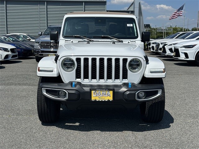 2022 Jeep Wrangler Unlimited Sahara 4xe photo 2