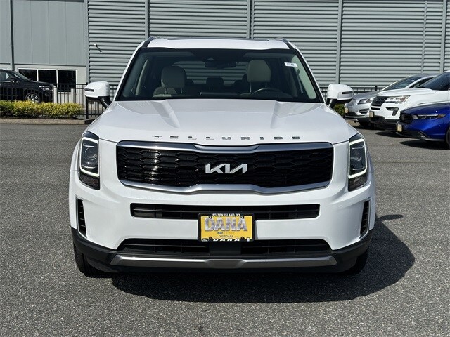 2022 Kia Telluride EX photo 2