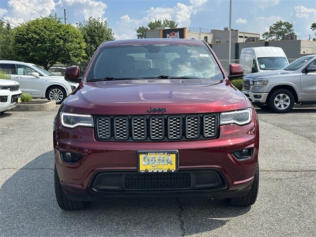 2020 Jeep Grand Cherokee Altitude photo 2